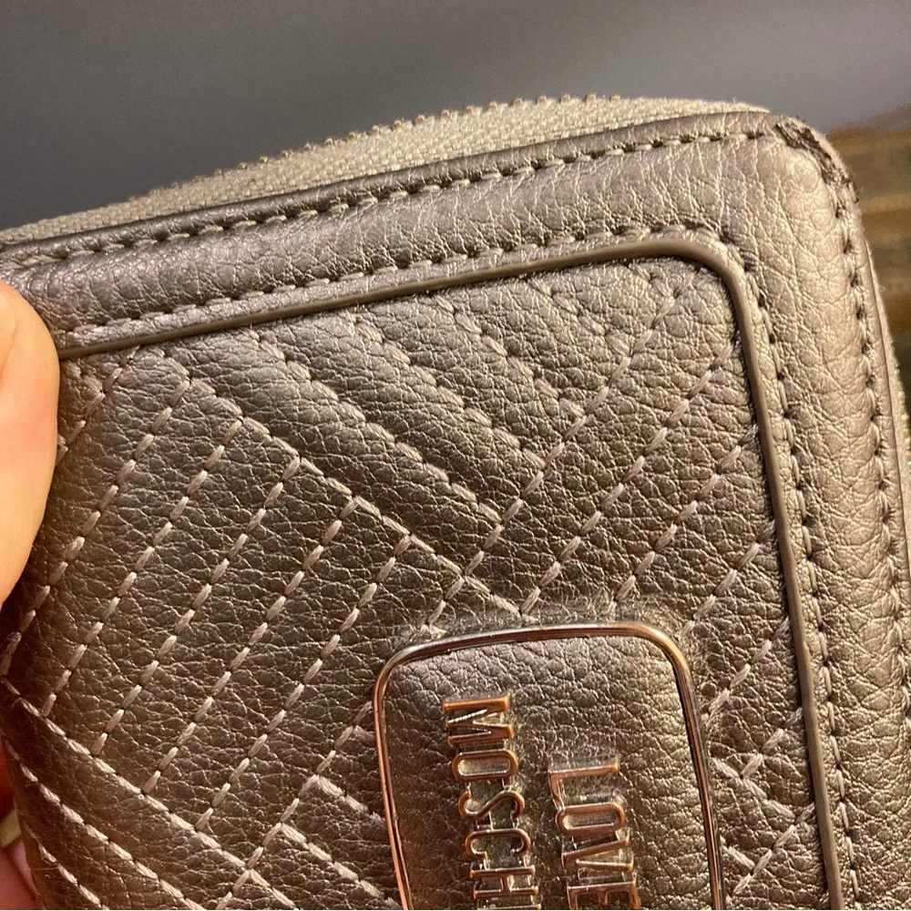 Love Moschino quilted wallet silver‎ metallic